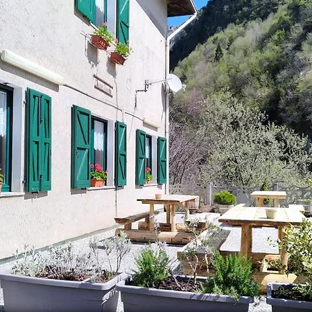 Agriturismo Piccole Dolomiti Agroturismo Lavenone